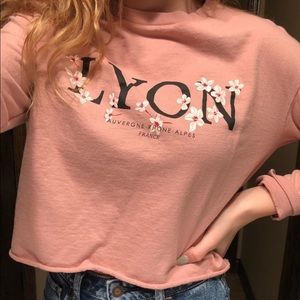 WORN ONCE light pink cropped crew neck!